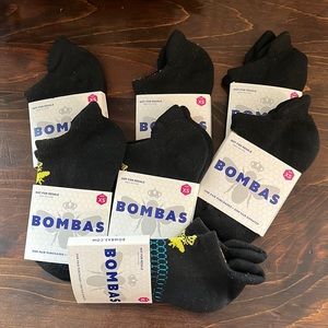 Set of 7 NWT Women’s/ Kids XS Bee Better Ankle Socks